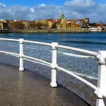 A 300 M De La Playa, Se Alquila Por Quincenas Vut4298as Gijón