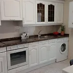 A 300 M De La Playa, Se Alquila Por Quincenas Vut4298as