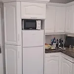A 300 M De La Playa, Se Alquila Por Quincenas Vut4298as Apartamento Gijón