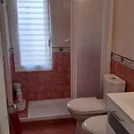 A 300 M De La Playa, Se Alquila Por Quincenas Vut4298as Apartamento