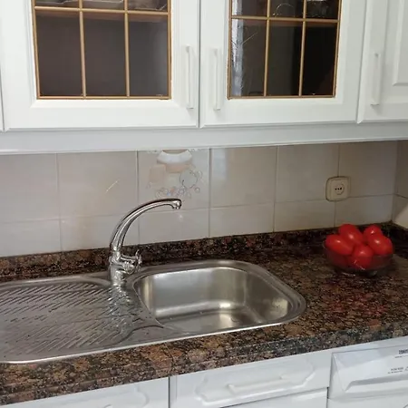 A 300 M De La Playa, Se Alquila Por Quincenas Vut4298as * Gijón