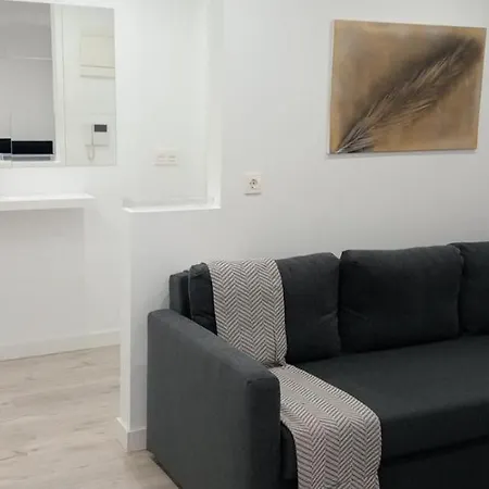 A 300 M De La Playa, Se Alquila Por Quincenas Vut4298as