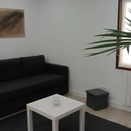 A 300 M De La Playa, Se Alquila Por Quincenas Vut4298as Apartamento Gijón