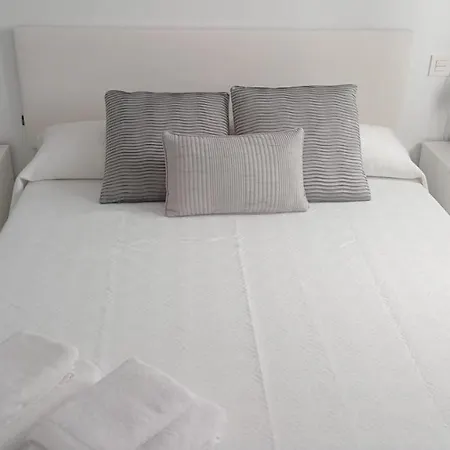A 300 M De La Playa, Se Alquila Por Quincenas Apartment *
