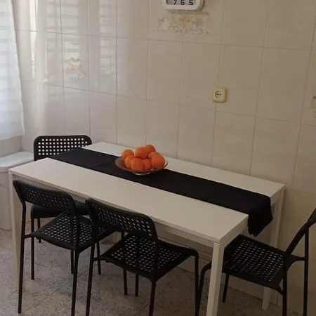 A 300 M De La Playa, Se Alquila Por Quincenas Apartment Gijon