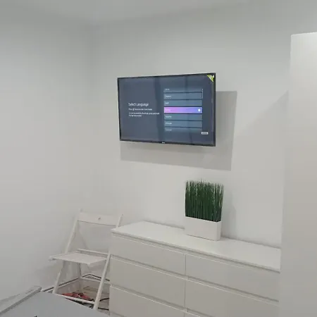 Apartment A 300 M De La Playa, Se Alquila Por Quincenas *