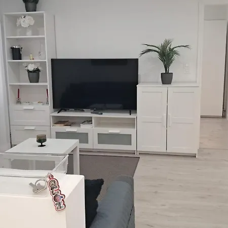 A 300 M De La Playa, Se Alquila Por Quincenas Vut4298as *