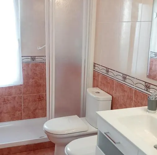 A 300 M De La Playa, Se Alquila Por Quincenas Vut4298as